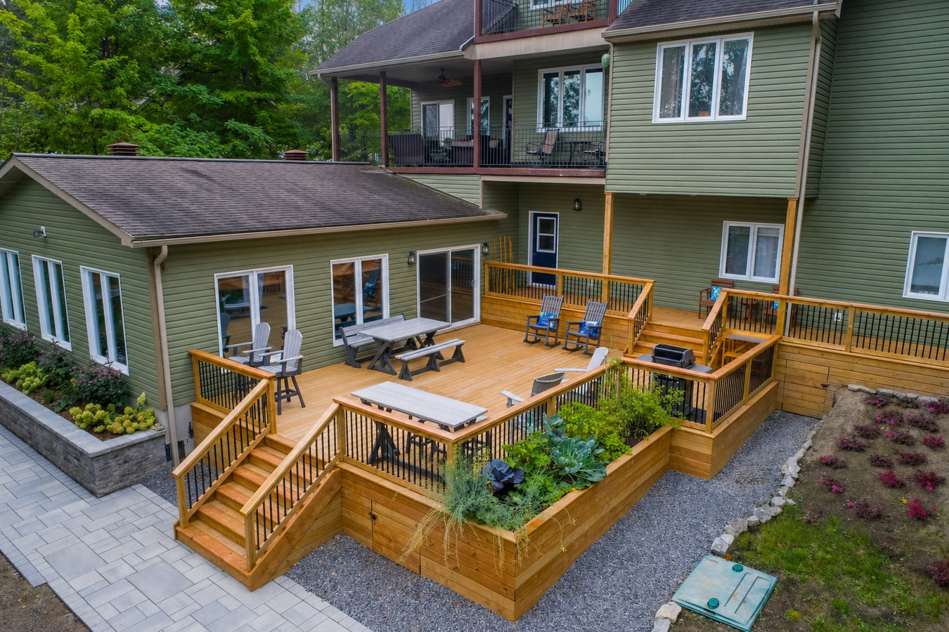 Barstow Deck & Fence - custom deck builder in Barstow, CA